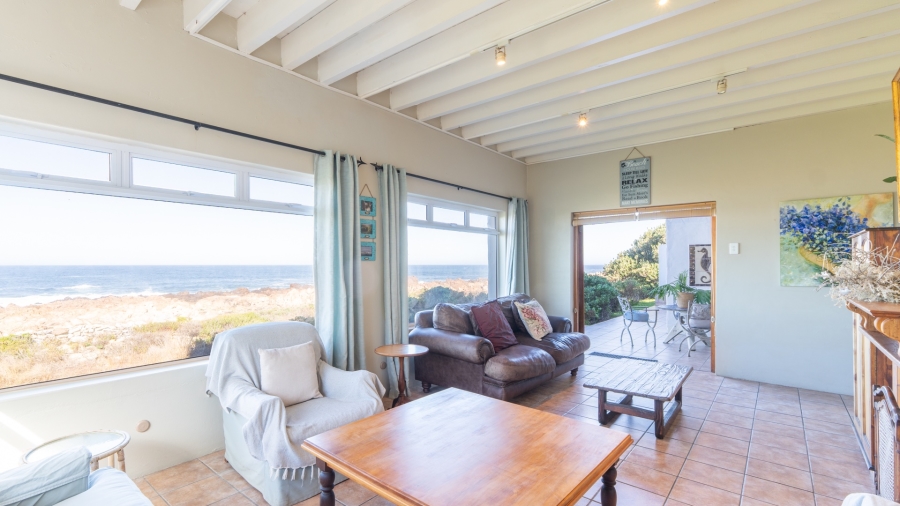 5 Bedroom Property for Sale in Sunny Seas Estate Western Cape